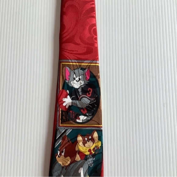 Tom and Jerry bunbury Mens Neck TIE Cartoon Football Vintage 100% silk - Picture 3 of 8